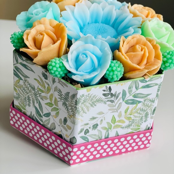 Handmade Soap gift for Her - Picture 7 of 9